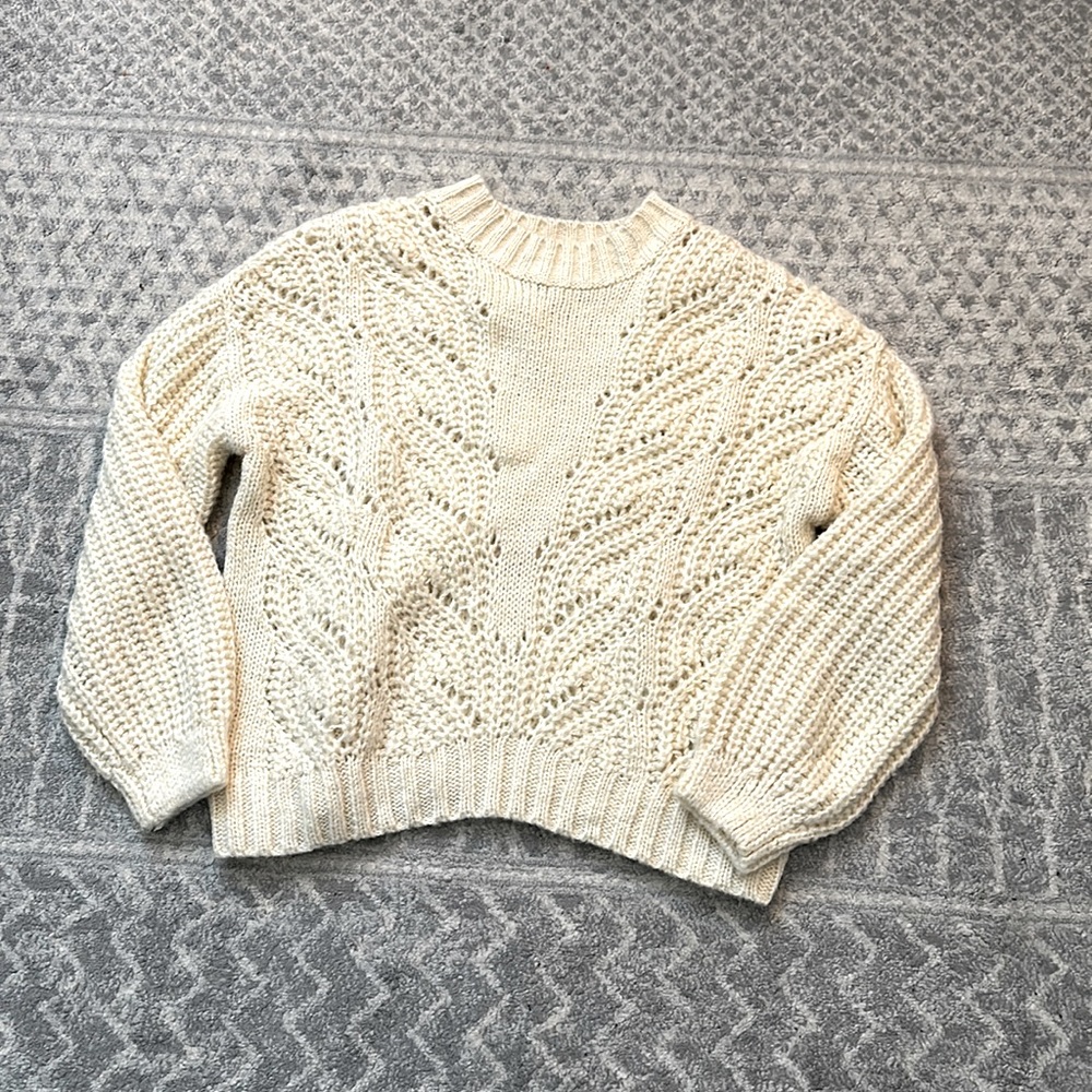 Ivory crew neck knitted sweater